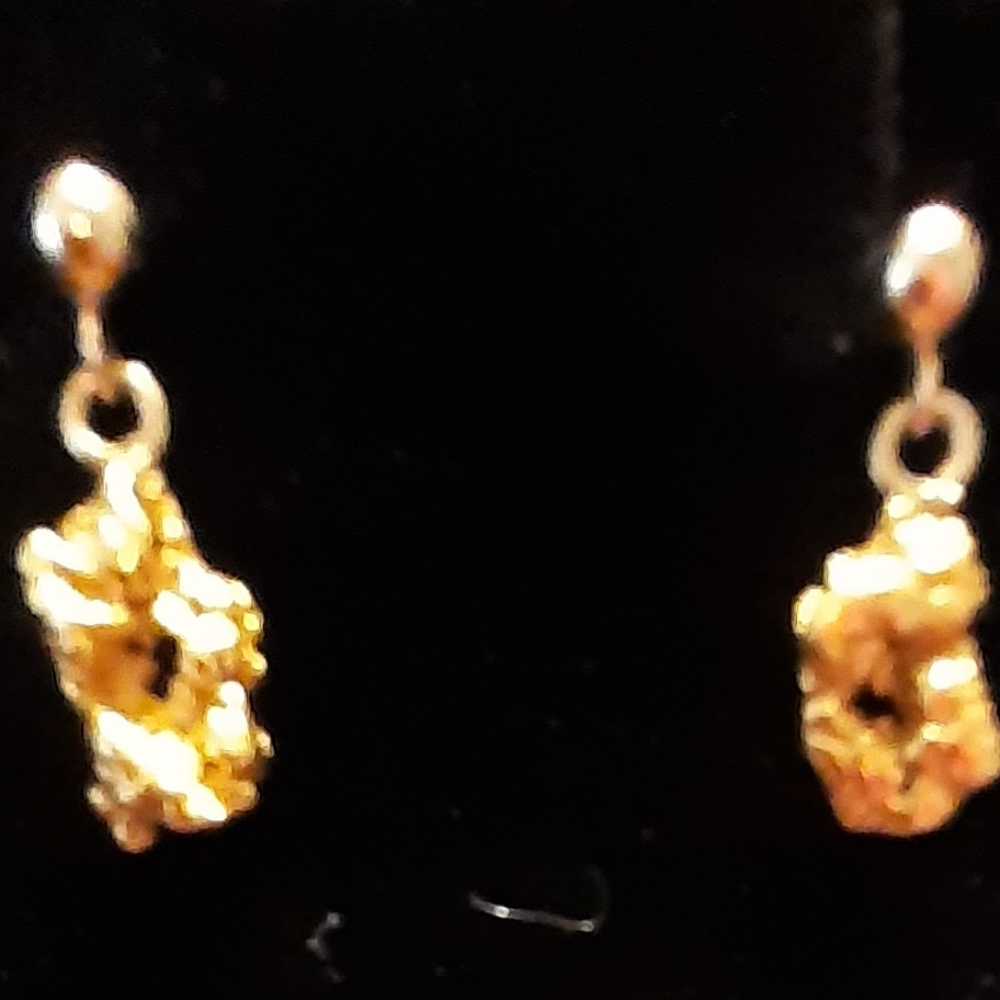 14 K yellow gold Nugget style pendant and Nugget style dangle earrings - Picture 5 of 8